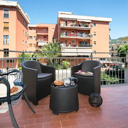 Live Apartment *